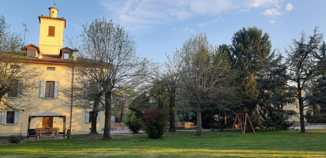 La Torre Di Longara Bed and Breakfast Calderara di Reno Buitenkant foto